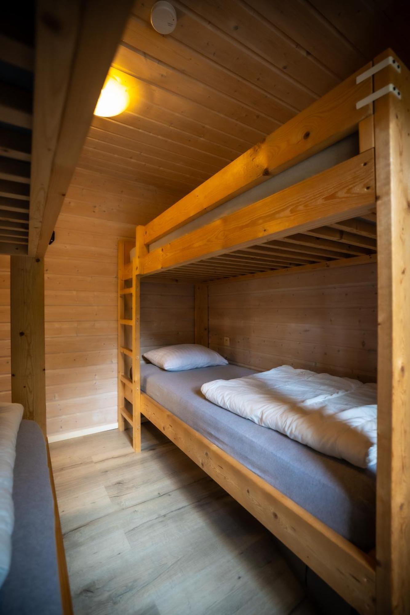 Chalet De Bosuil ซูเทนดาล ภายนอก รูปภาพ